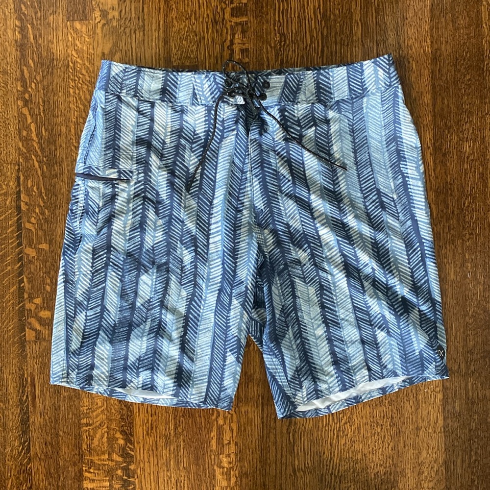 Outerknown Multicolor Print Swim Board Shorts Mens Size 33